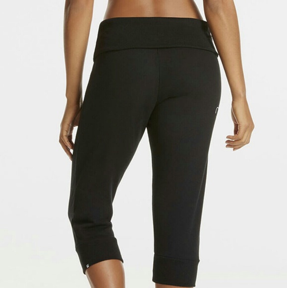 🌸NWT! Fabletics Hamilton fold-over capris- small - Picture 2 of 2